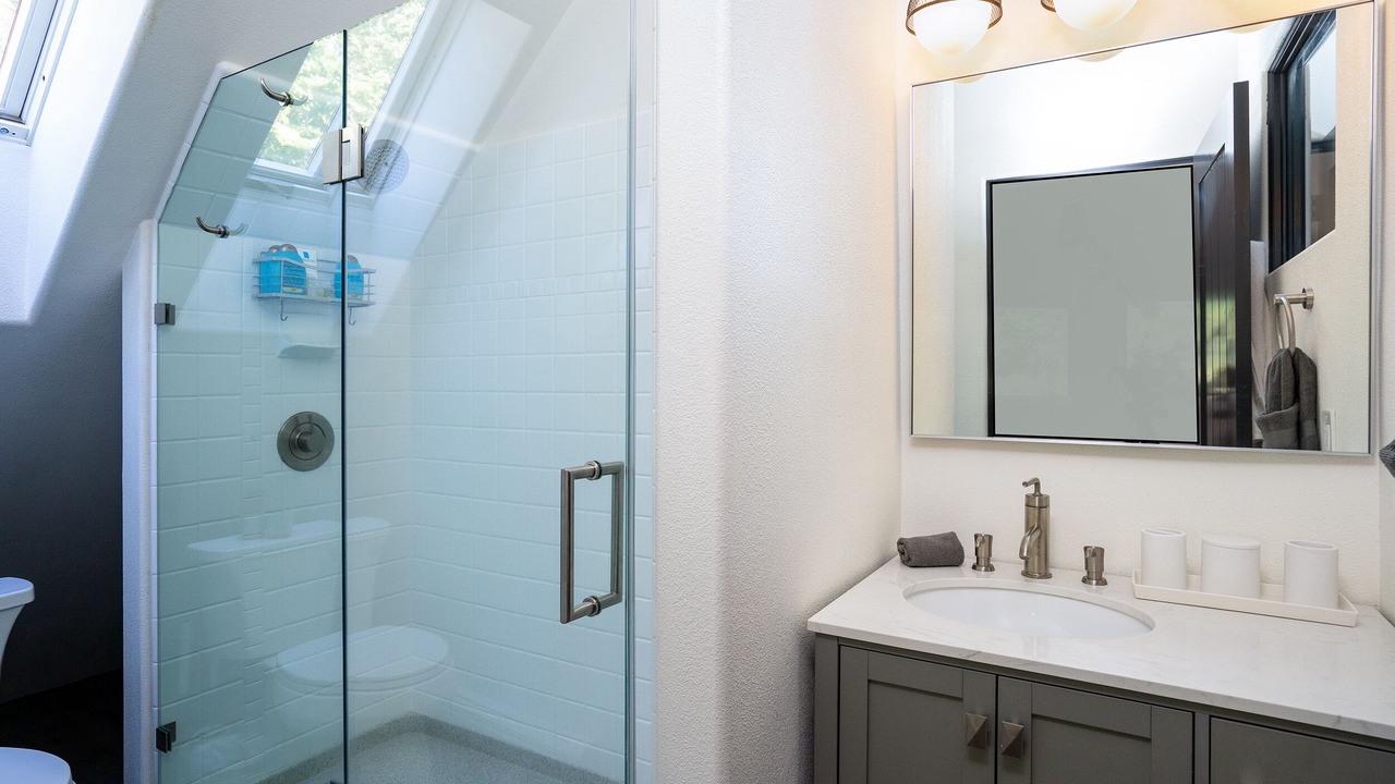 Photo of Bathroom in Dollar Point