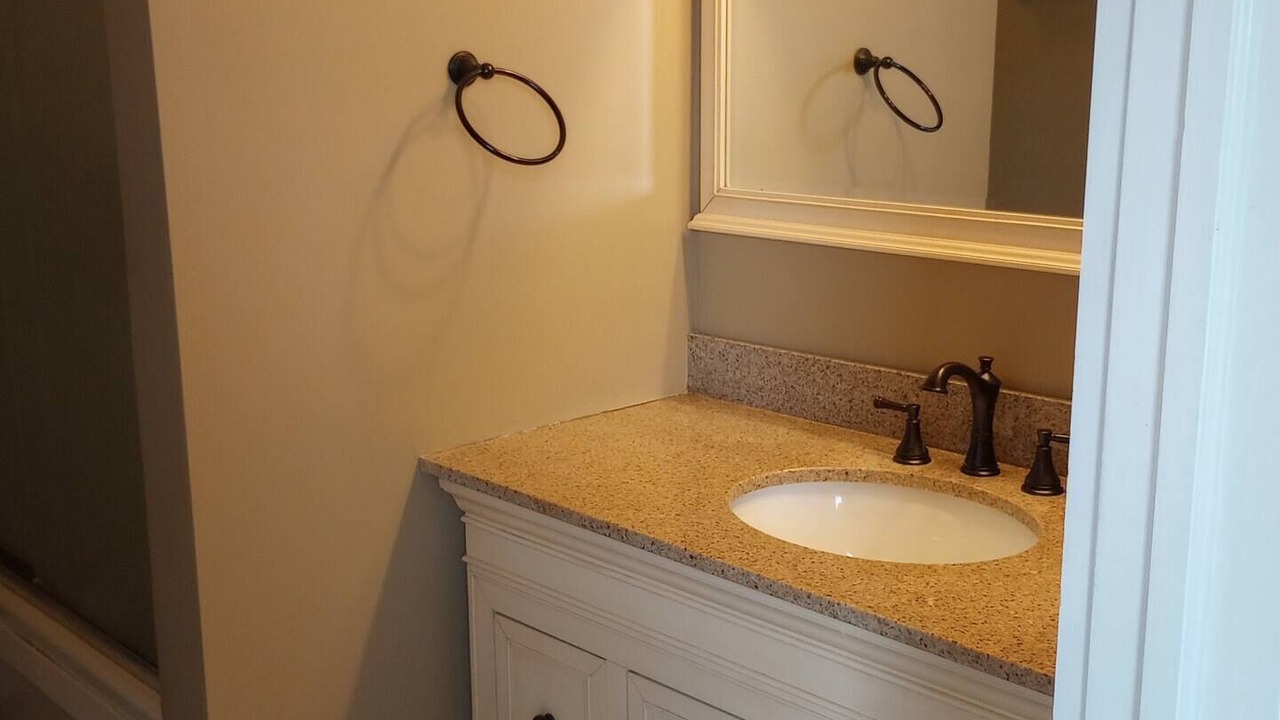 Photo of Bathroom in Centre Hall