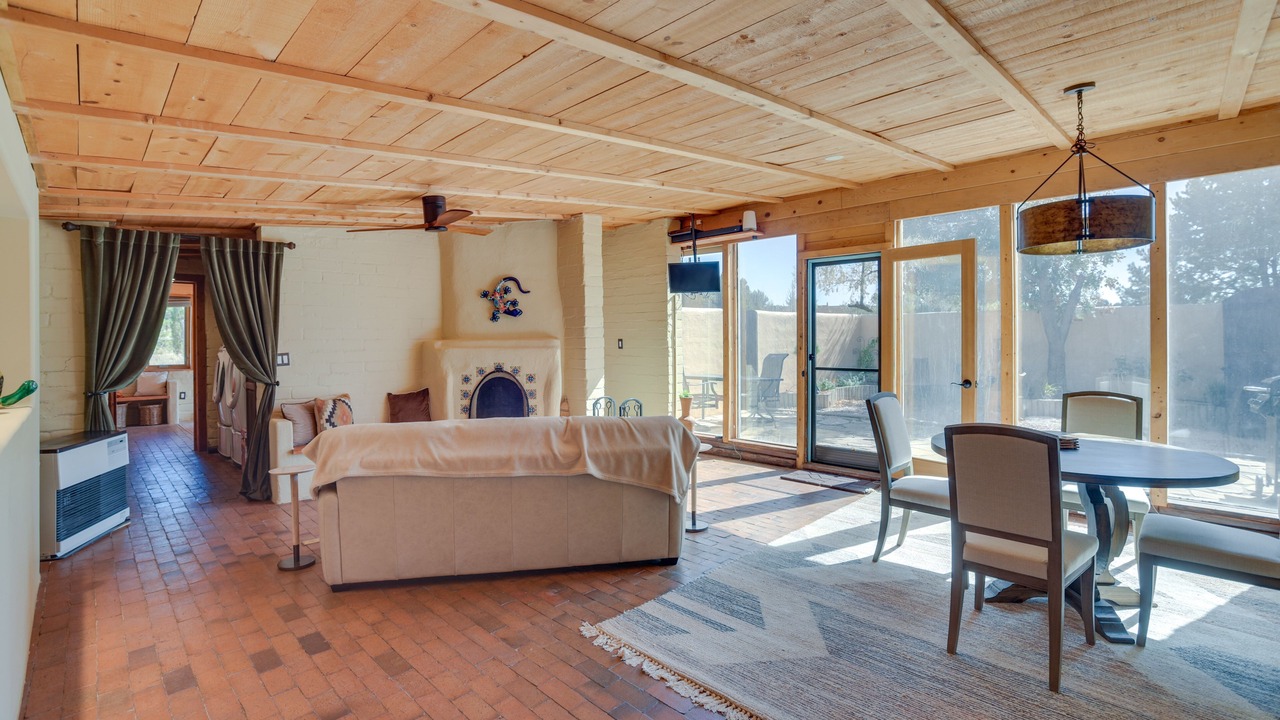Photo of Livingroom in Eldorado at Santa Fe