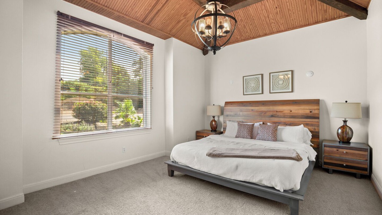 Photo of Bedroom in Rocky Ridge