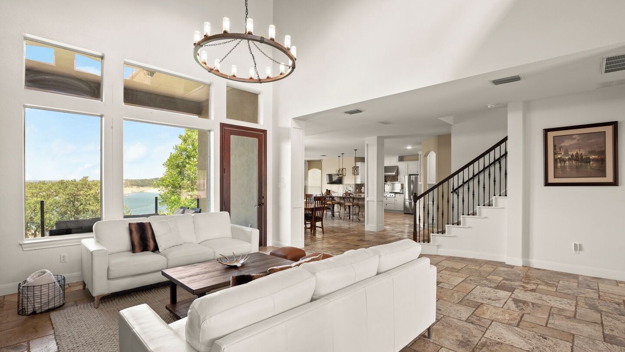 Photo of Livingroom in Rocky Ridge
