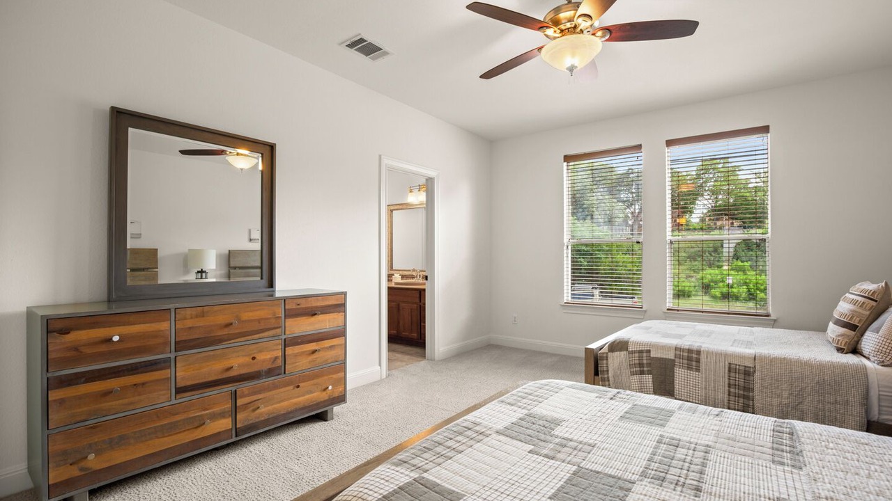 Photo of Bedroom in Rocky Ridge