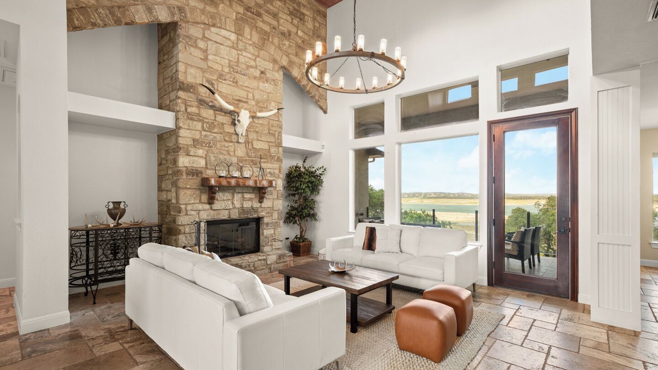 Photo of Livingroom in Rocky Ridge