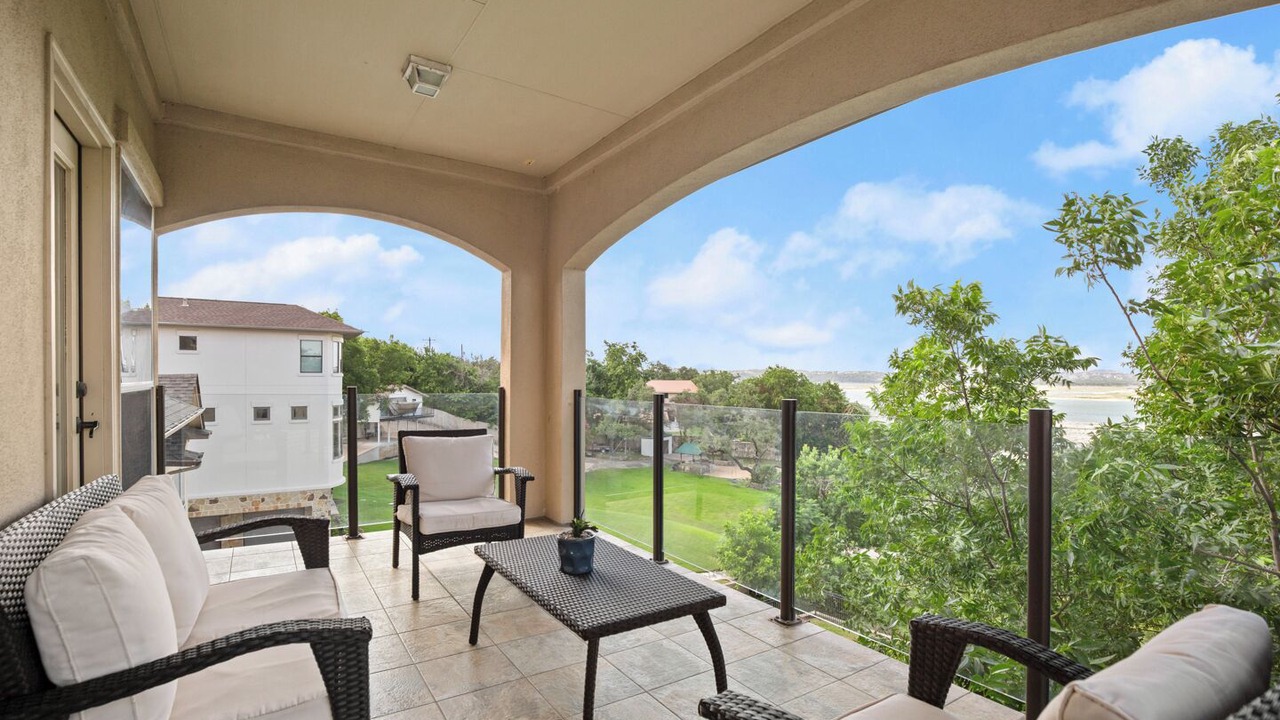 Photo of Patio Balcony in Rocky Ridge
