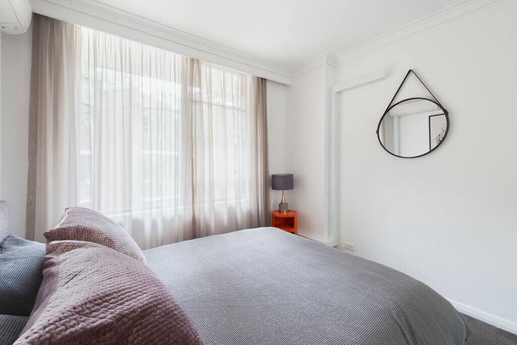 Photo of Others in Elizabeth Bay