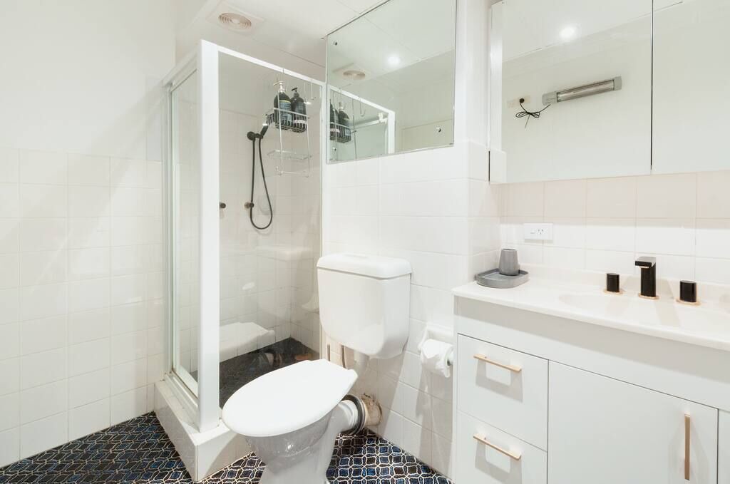 Photo of Bathroom in Elizabeth Bay
