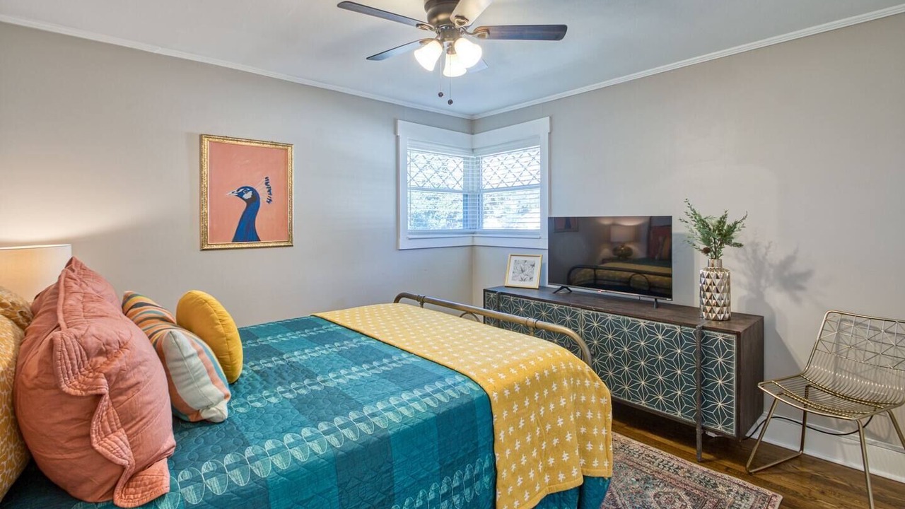 Photo of Bedroom in Thunderbolt