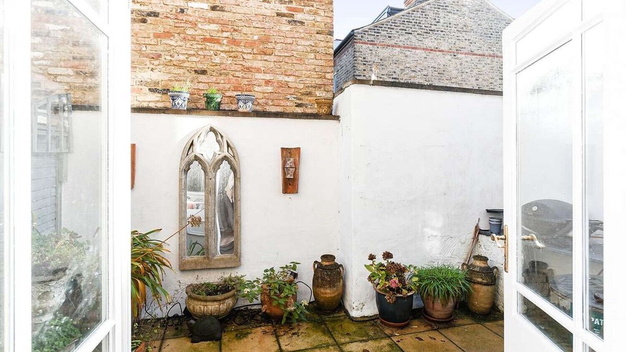 Photo of Patio Balcony in Thamesfield