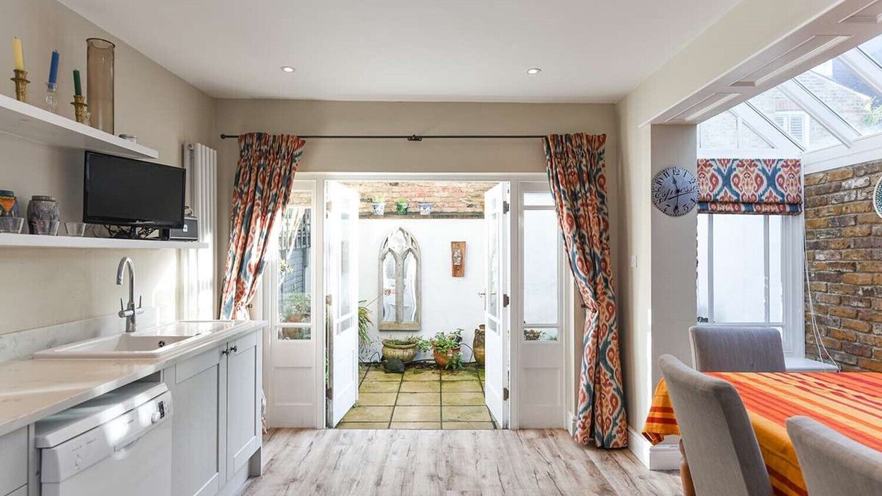 Photo of Kitchen in Thamesfield