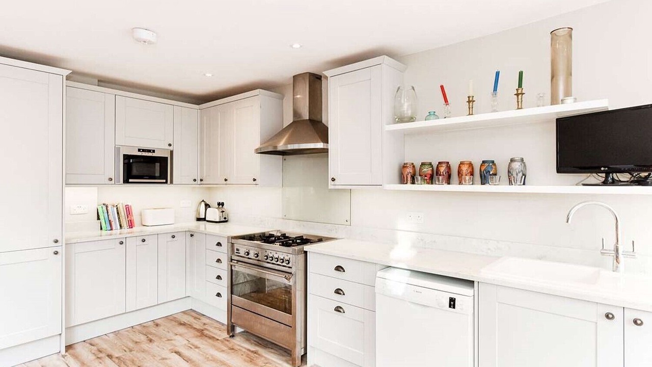 Photo of Kitchen in Thamesfield