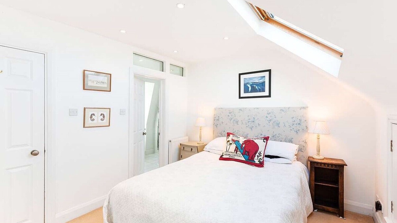 Photo of Bedroom in Thamesfield