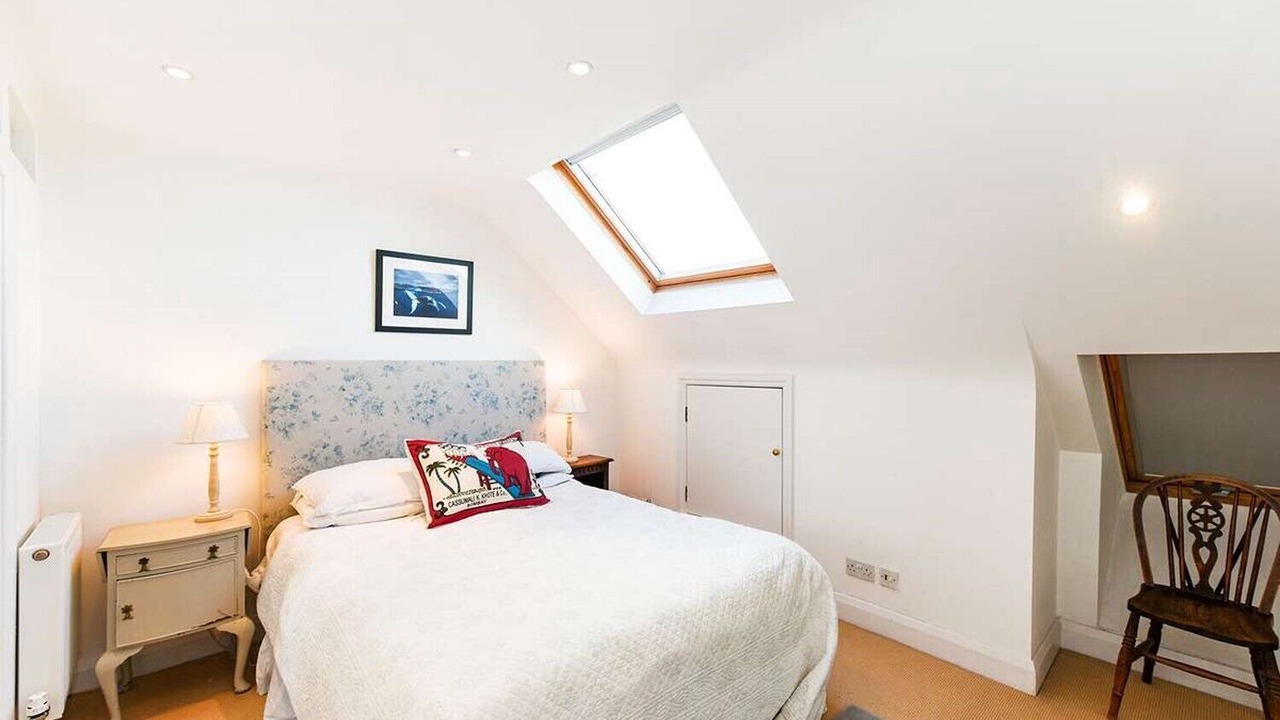 Photo of Bedroom in Thamesfield