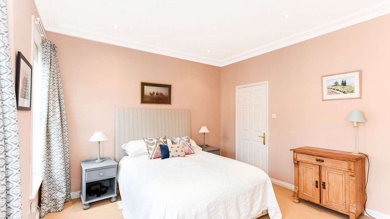 Photo of Bedroom in Thamesfield