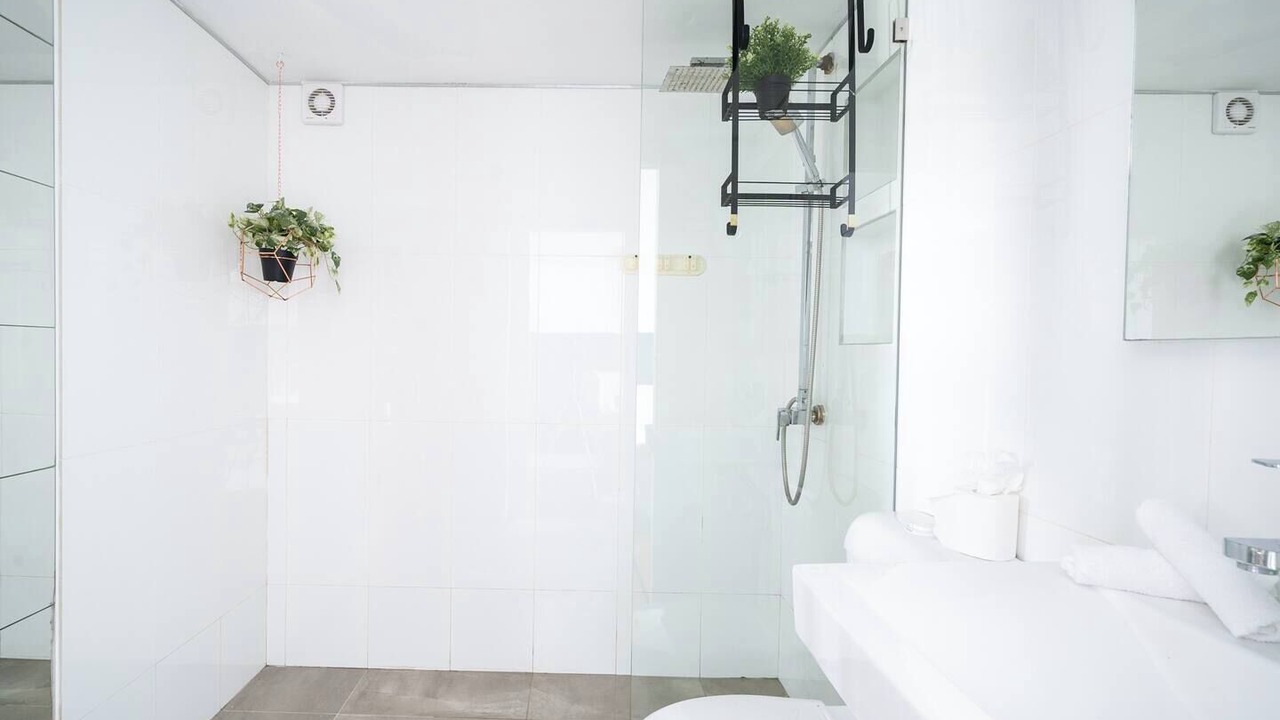 Photo of Bathroom in Mascot