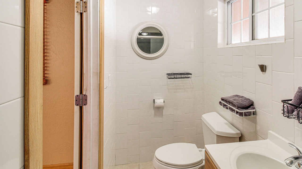 Photo of Bathroom in Ulysses