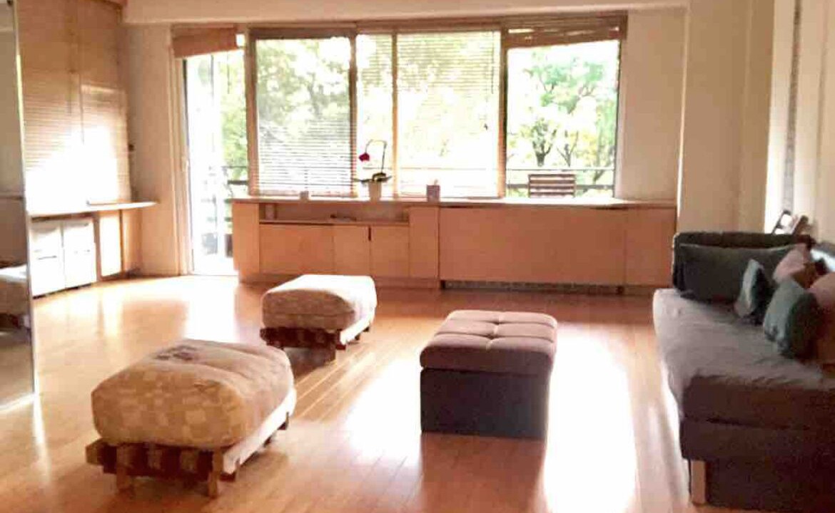 Photo of Livingroom in Manhattan Valley