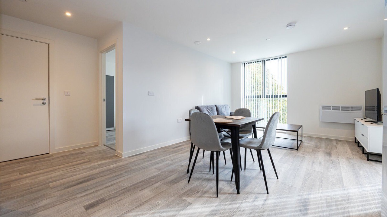 Photo of Others in Vauxhall