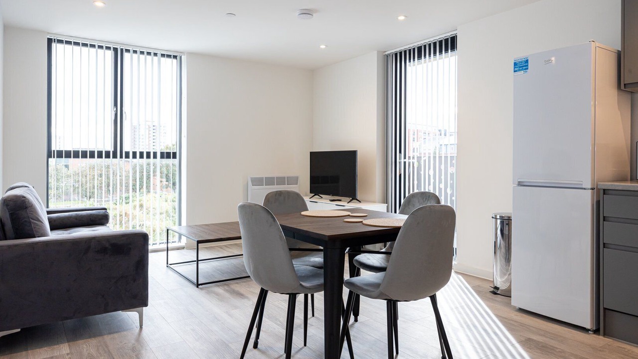 Photo of Others in Vauxhall