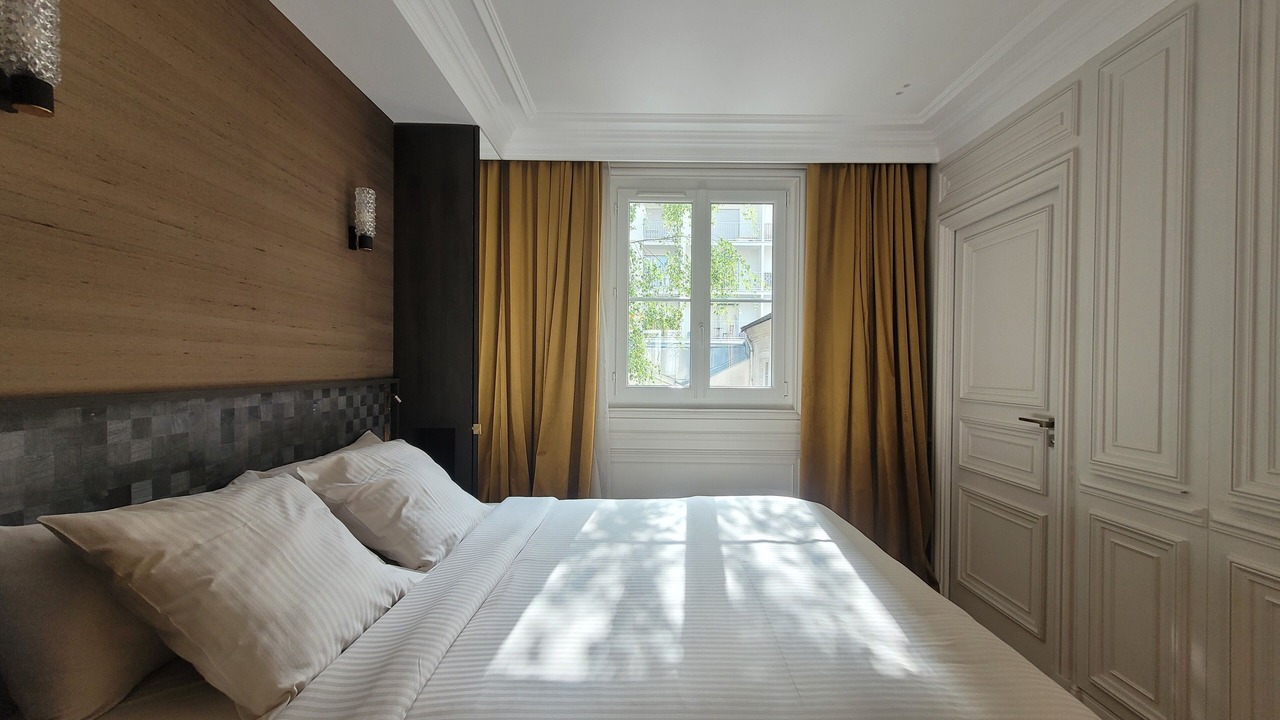 Photo of Bedroom in Clignancourt