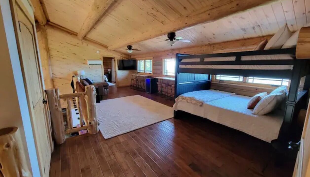 Photo of Bedroom in Jasper