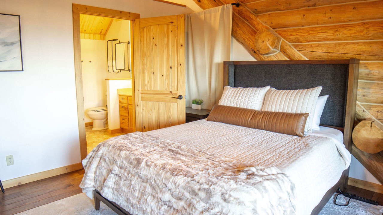 Photo of Bedroom in Jasper