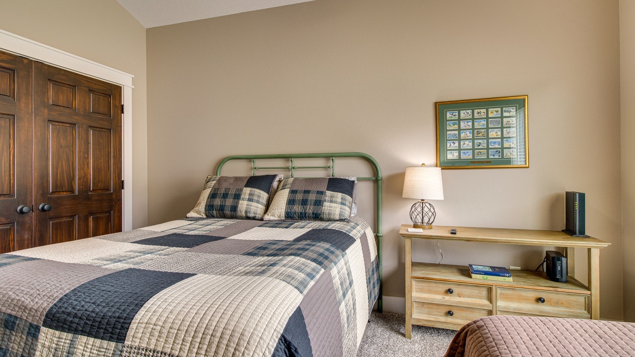 Photo of Bedroom in Lakeview