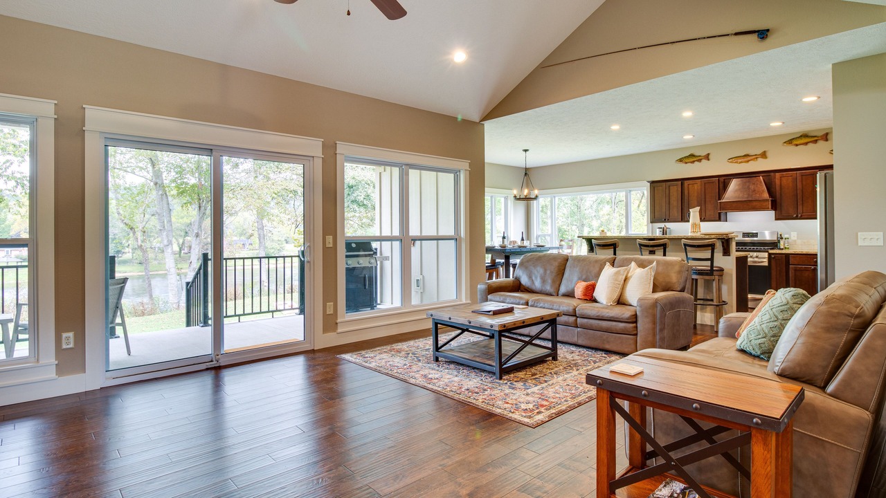 Photo of Livingroom in Lakeview
