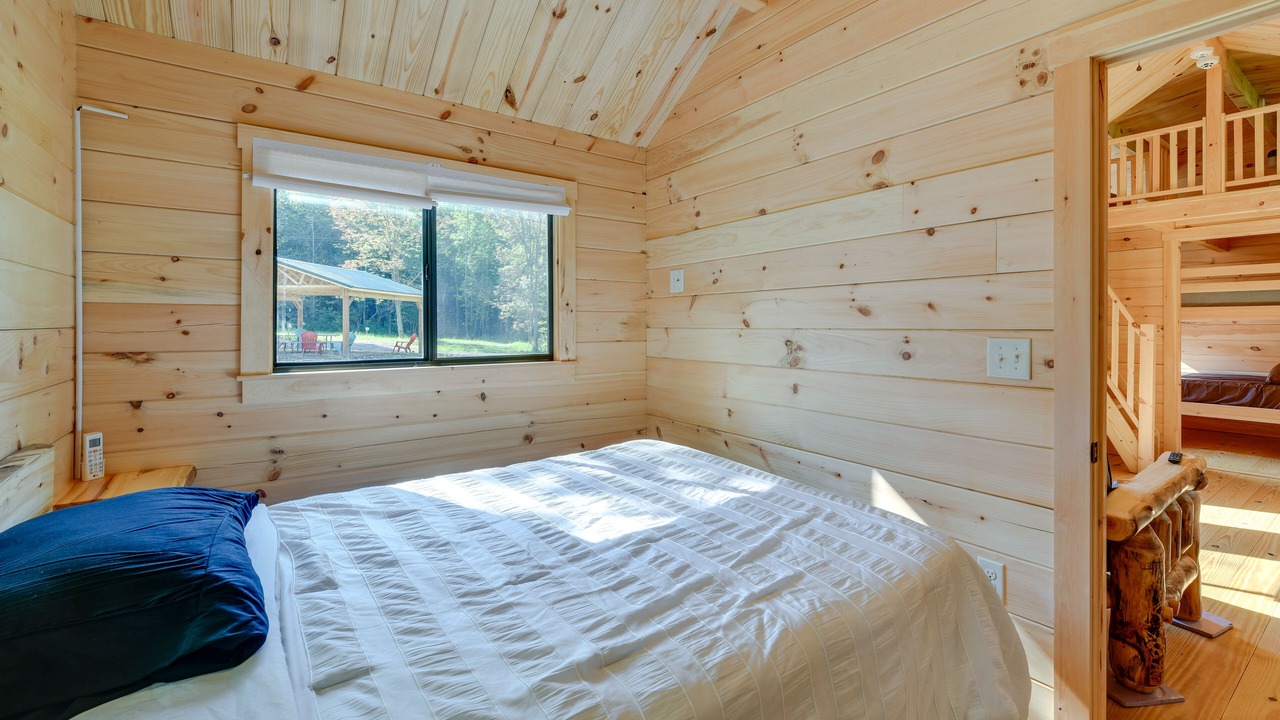 Photo of Bedroom in Sidney Center