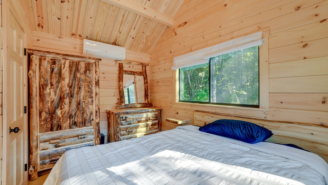 Photo of Bedroom in Sidney Center