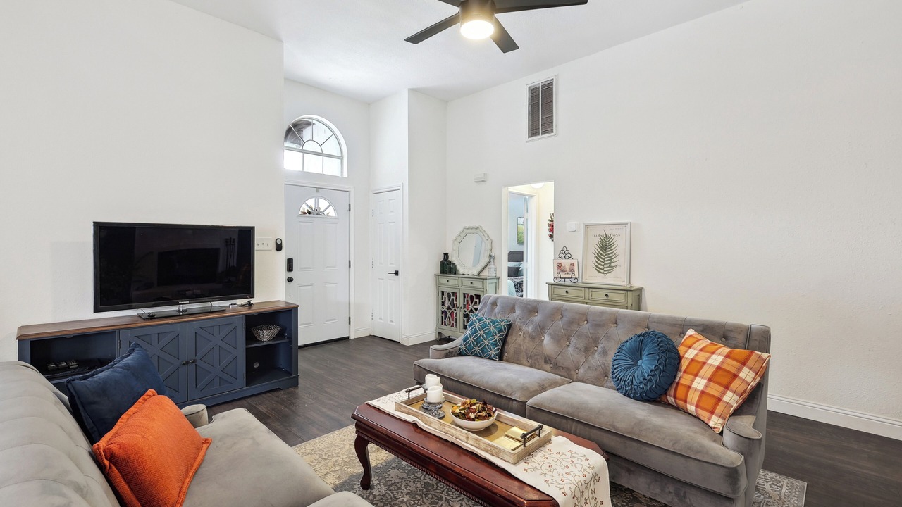 Photo of Livingroom in Fossil Creek