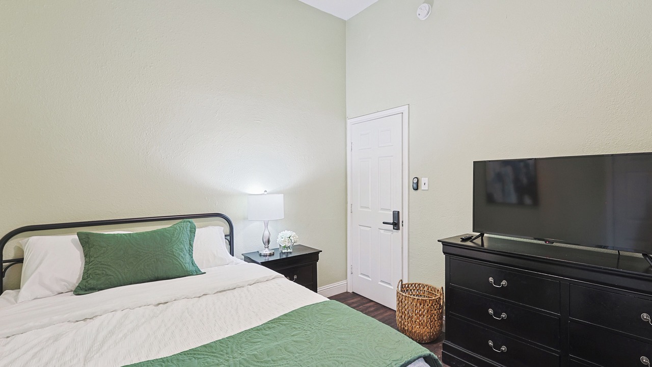 Photo of Bedroom in Fossil Creek