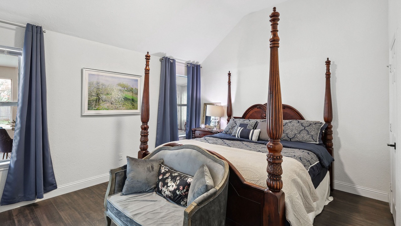 Photo of Bedroom in Fossil Creek