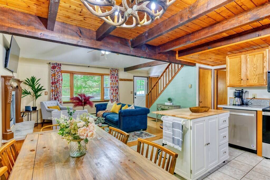 Photo of Others in Lake Ariel