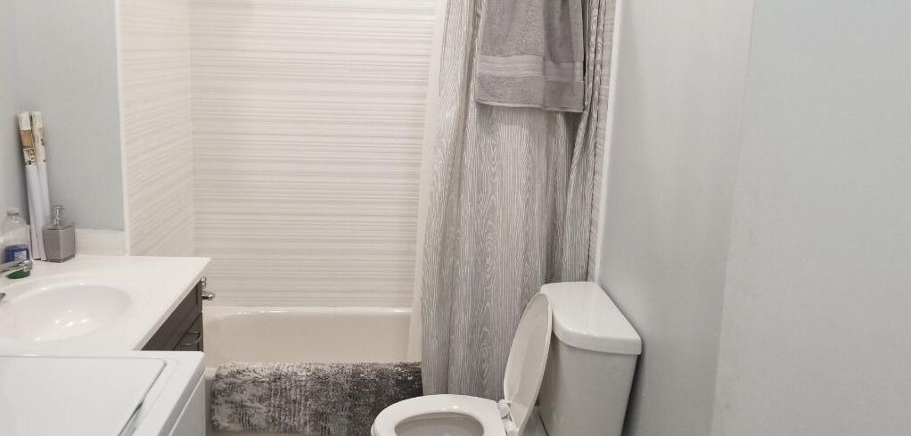 Photo of Bathroom in Laval