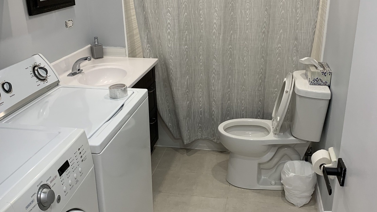 Photo of Bathroom in Laval