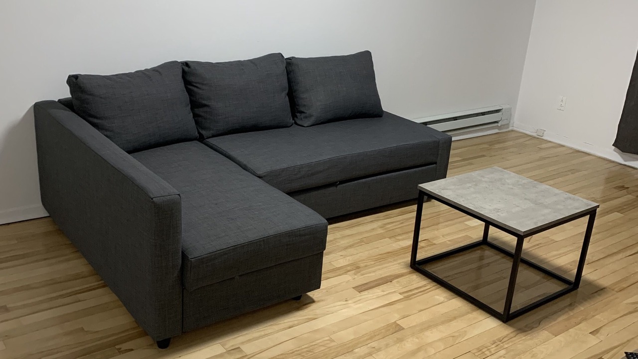 Photo of Livingroom in Laval