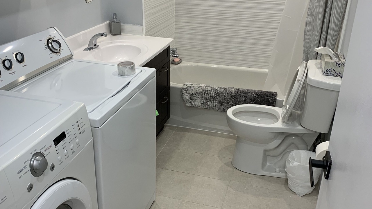 Photo of Bathroom in Laval