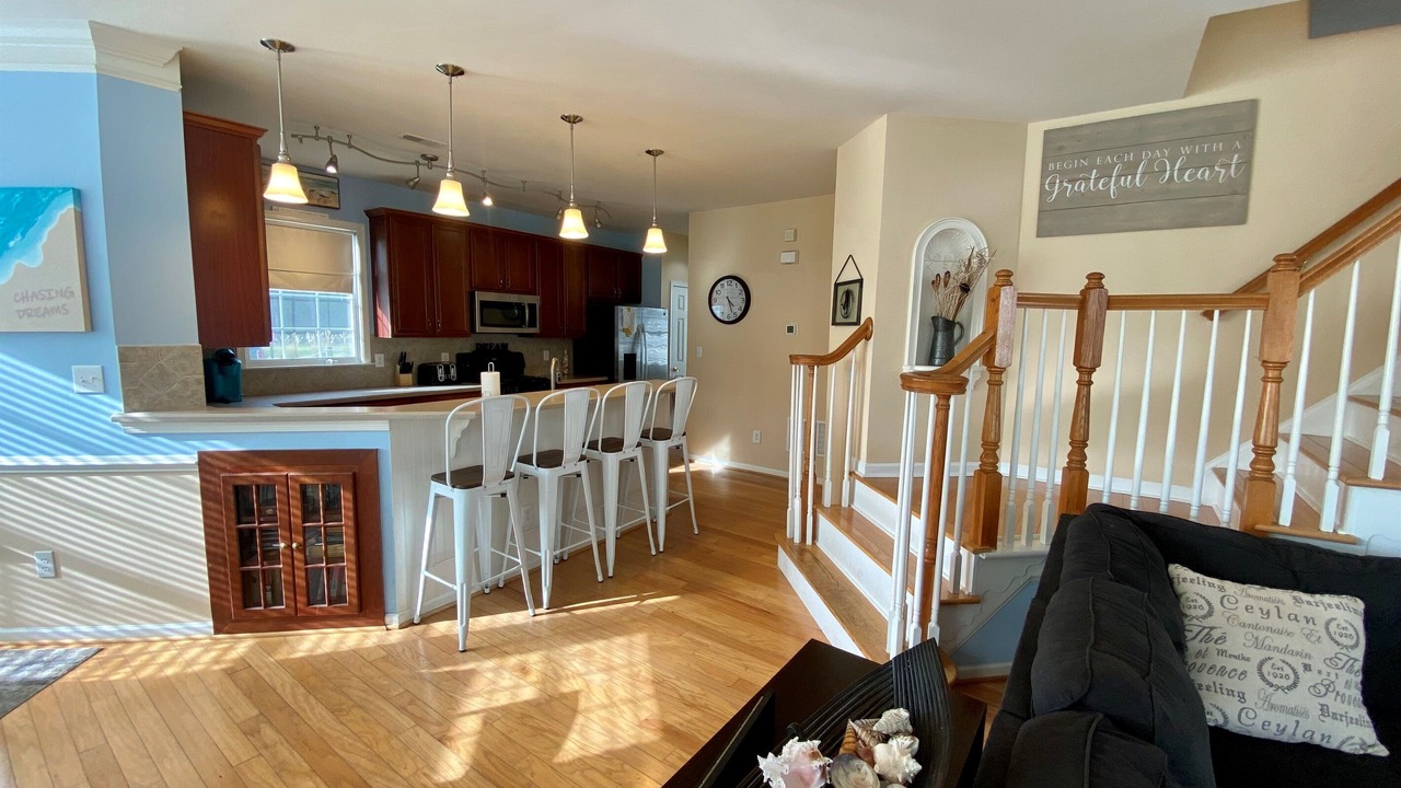 Photo of Livingroom in Bayside