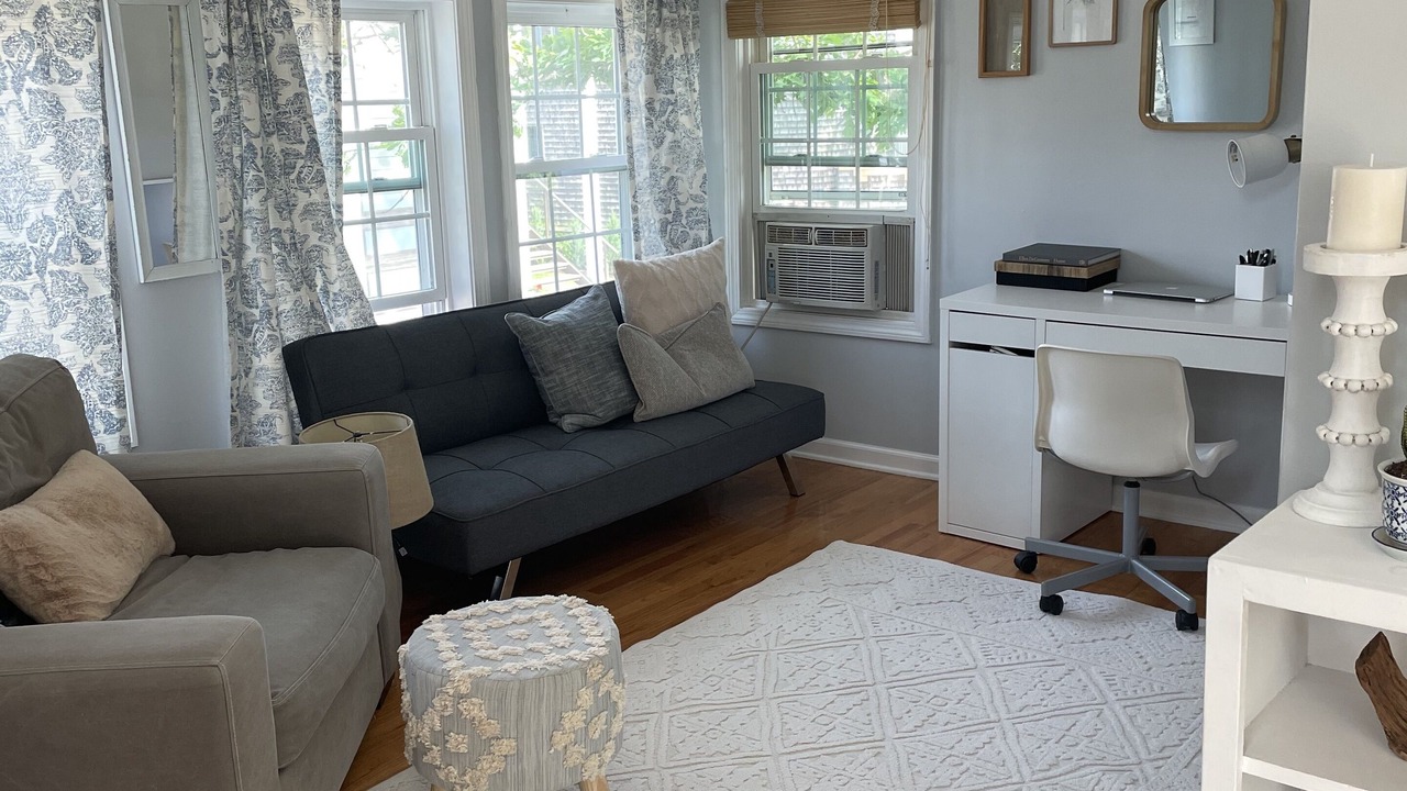 Photo of Livingroom in Branford