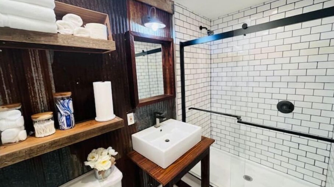 Photo of Bathroom in Northeast Pensacola
