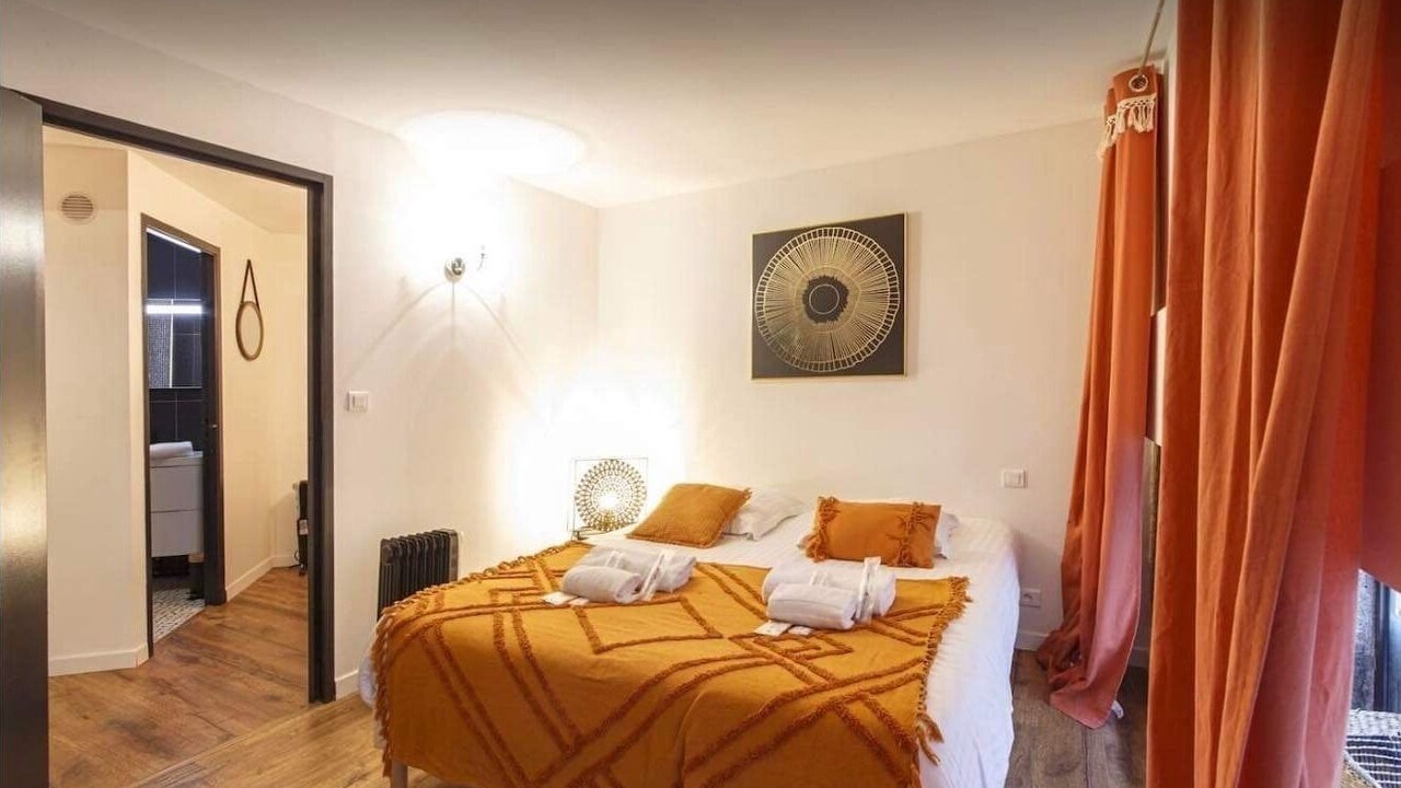 Photo of Bedroom in Downtown Angers