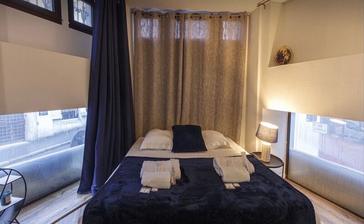 Photo of Bedroom in Downtown Angers