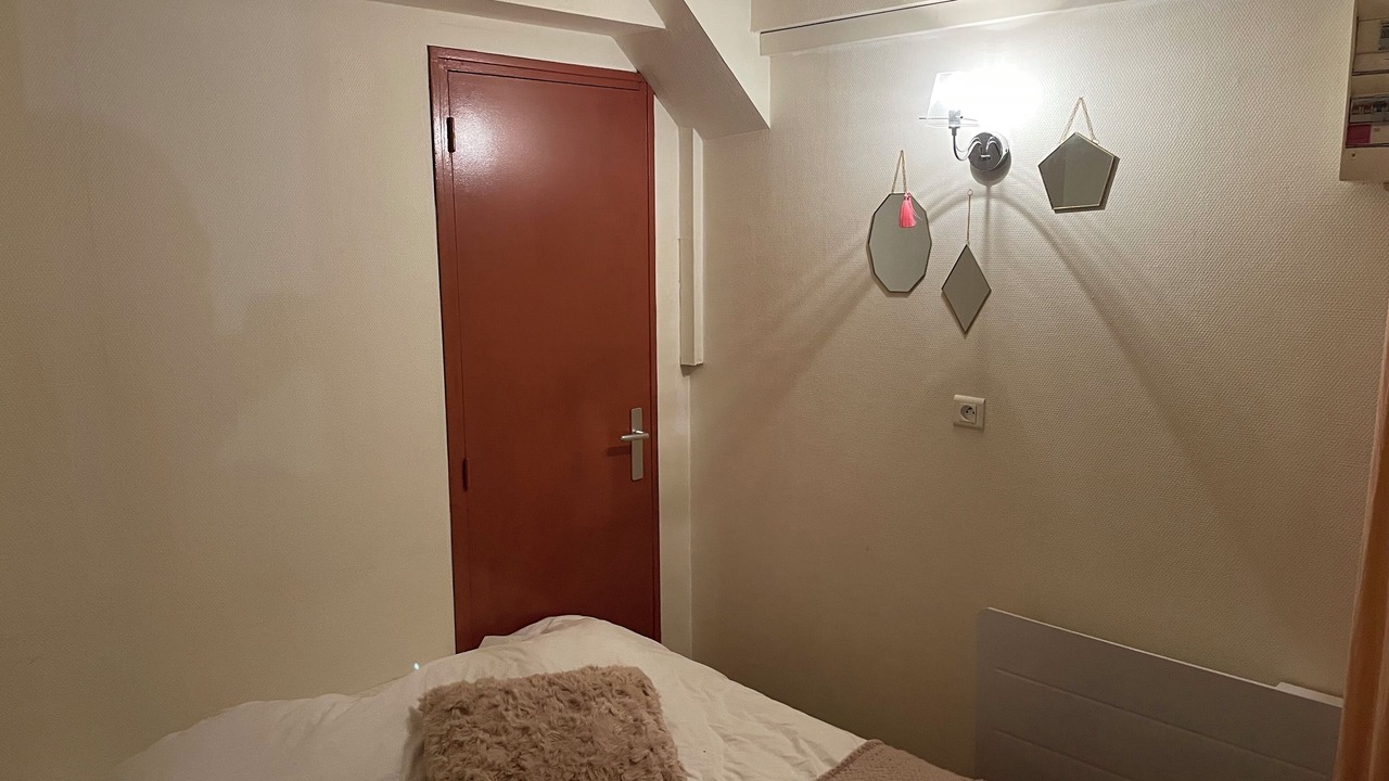Photo of Bedroom in Downtown Angers