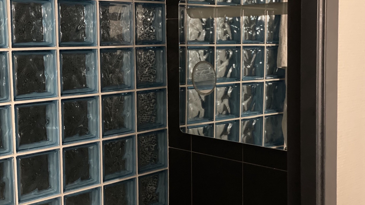 Photo of Bathroom in Downtown Angers