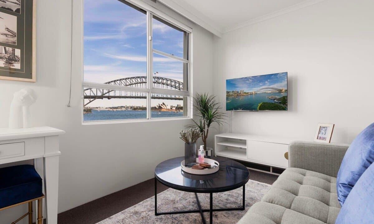 Photo of Others in McMahons Point