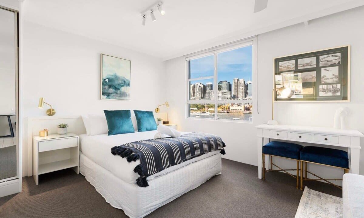 Photo of Others in McMahons Point