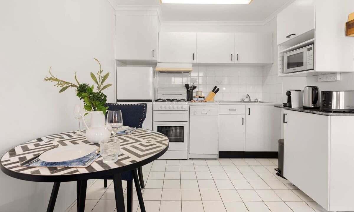 Photo of Others in McMahons Point