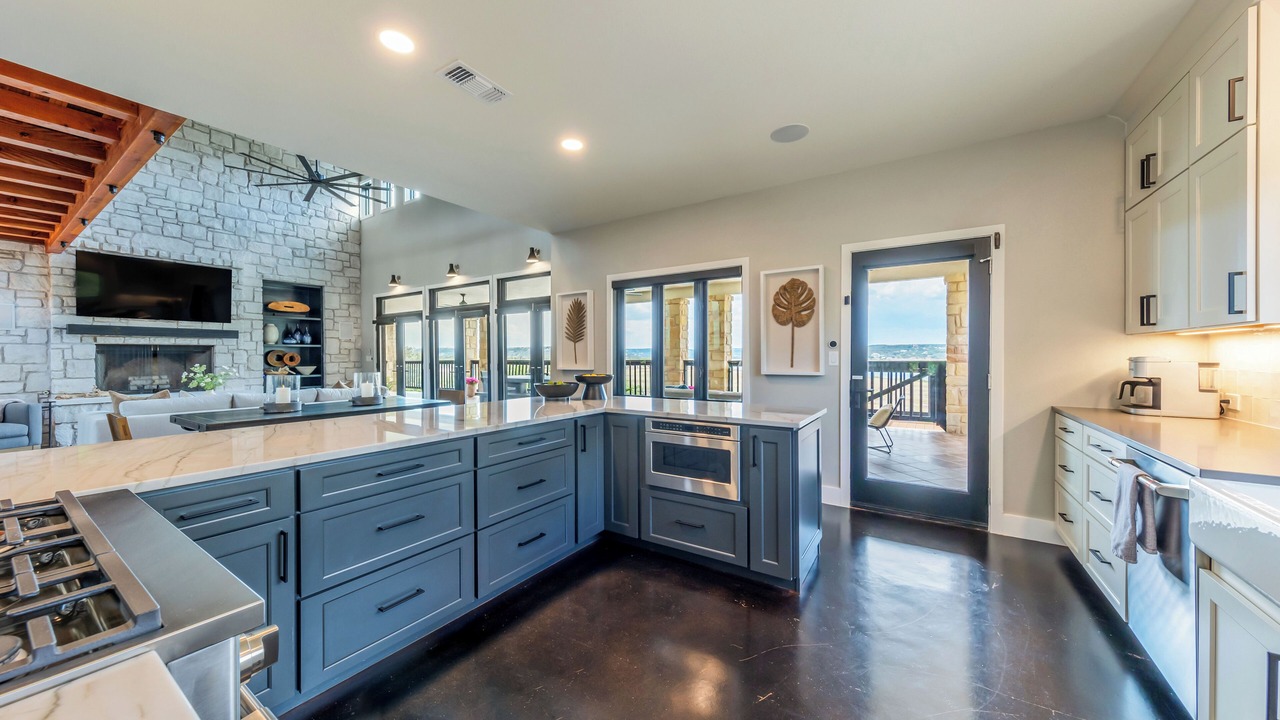 Photo of Kitchen in Point Venture