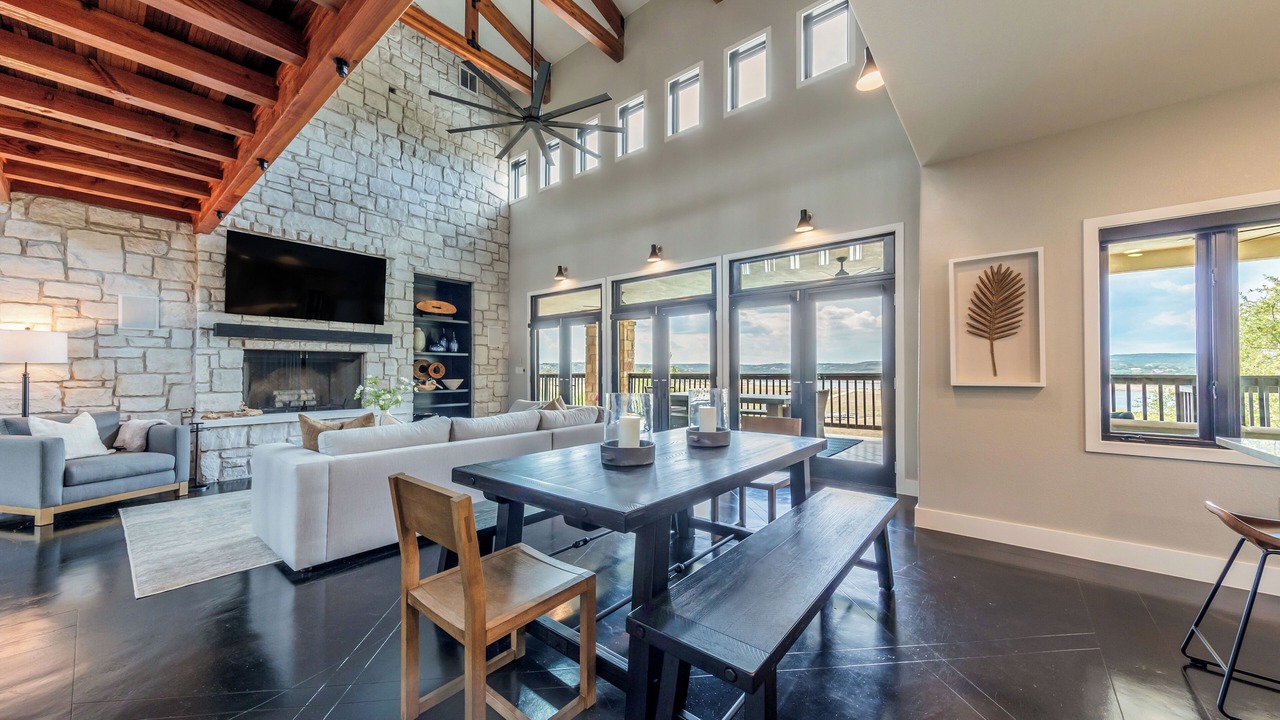 Photo of Bedroom in Point Venture