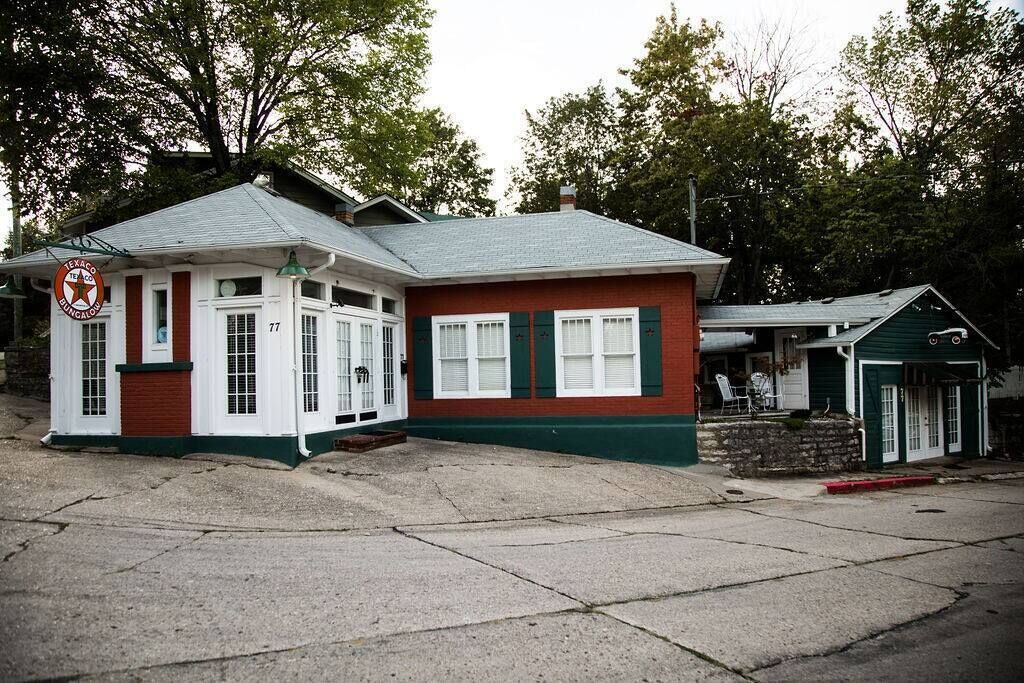 Photo of Others in Eureka Springs Historic District